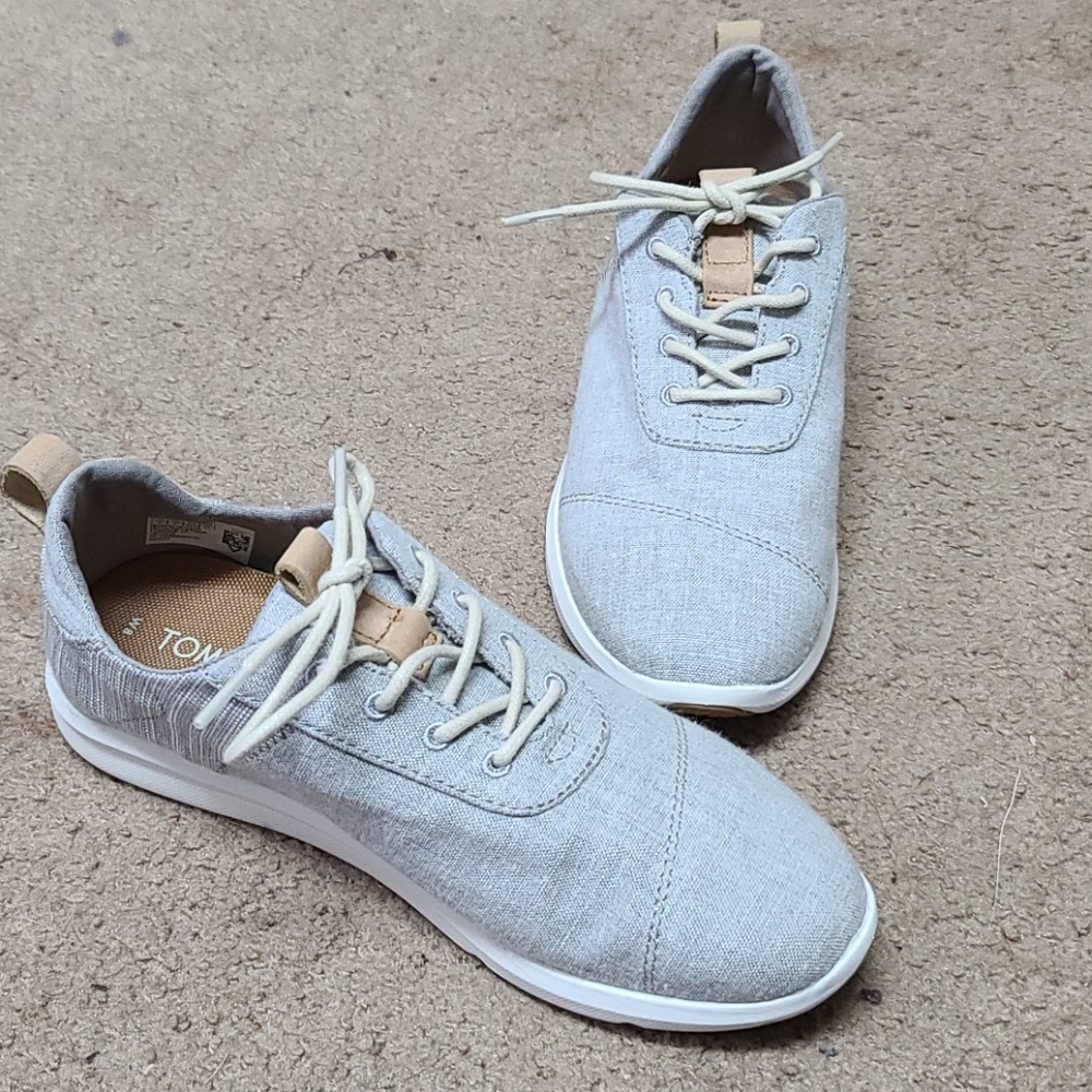 TOMS Shoes